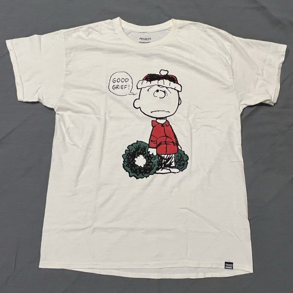 Peanuts Mens T-Shirt Medium Snoopy Good Grief Seasonal Christmas Holiday Graphic